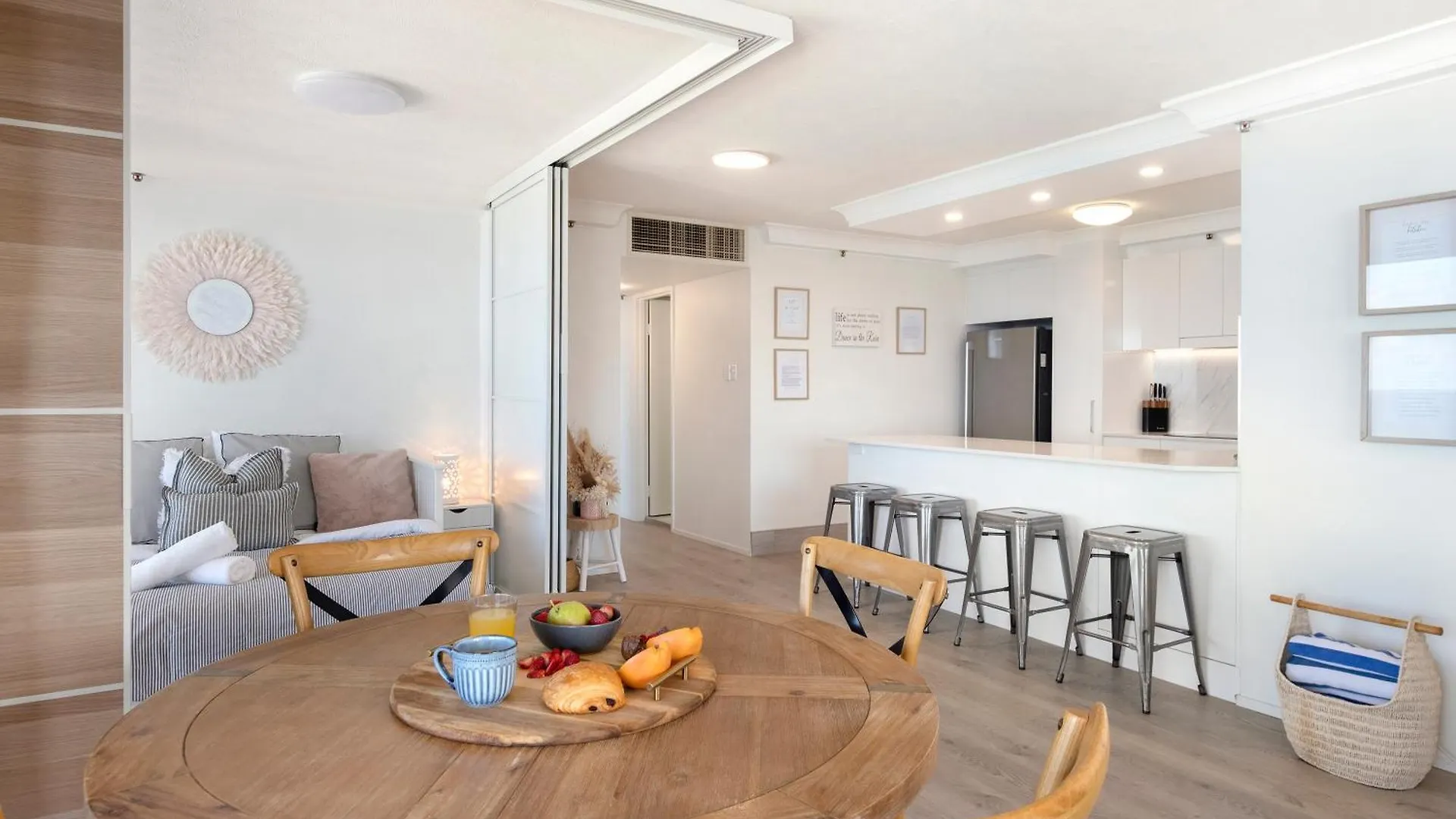 Beach Retreat With Balcony And Views Gold Coast 0*,