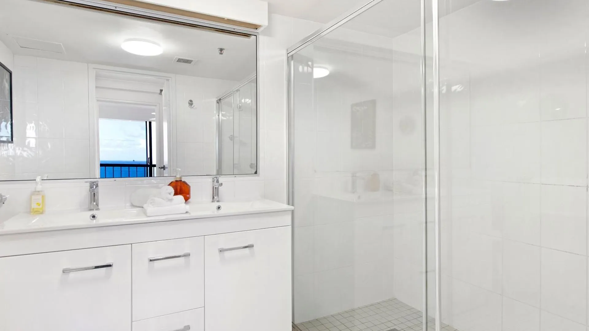 Beach Retreat With Balcony And Views Gold Coast 0*,