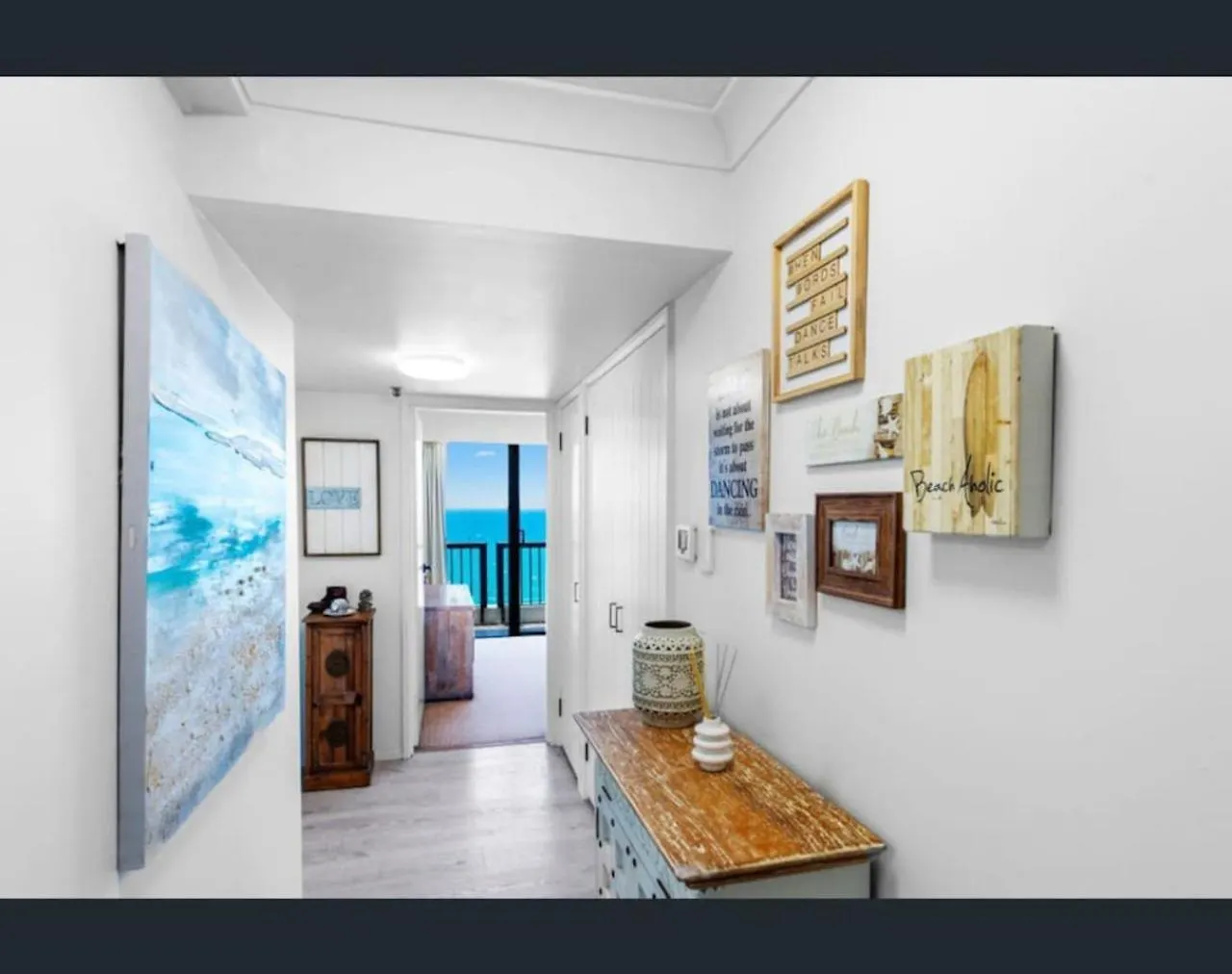 Beach Retreat With Balcony And Views Gold Coast 0*,