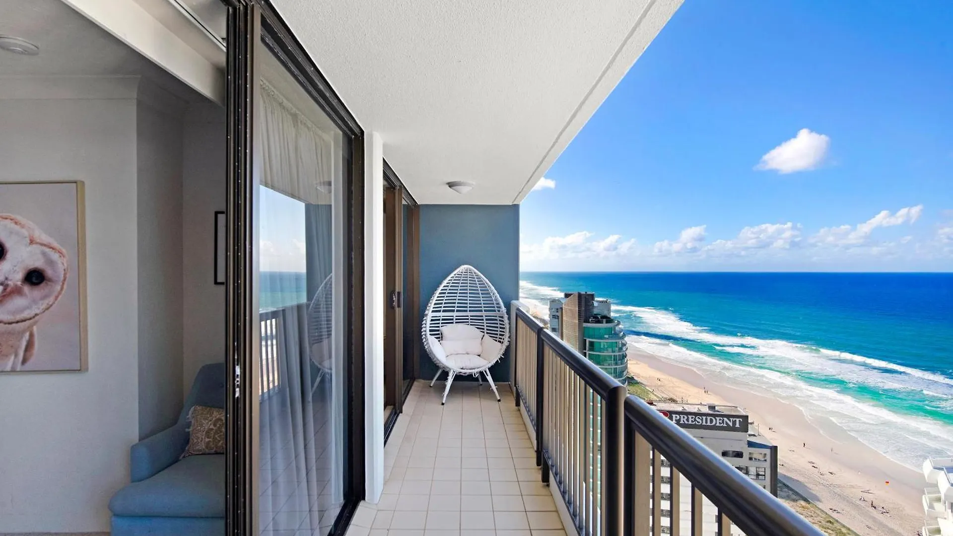 Beach Retreat With Balcony And Views Gold Coast Australia